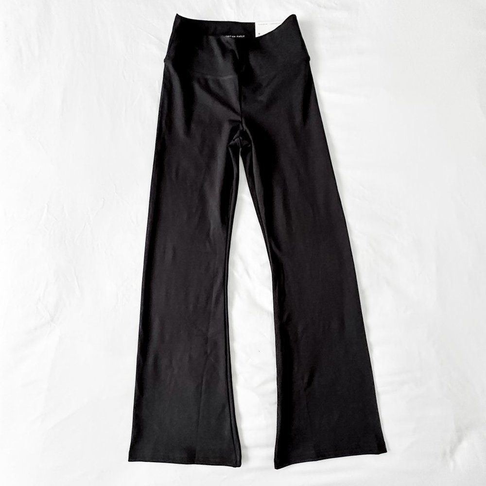 AE The Everything Highest Waist Flare Legging - Medium